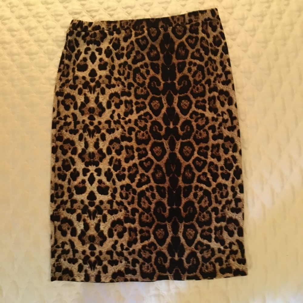 MOA Collection 1XL Knit Leopard Print Pencil Skirt